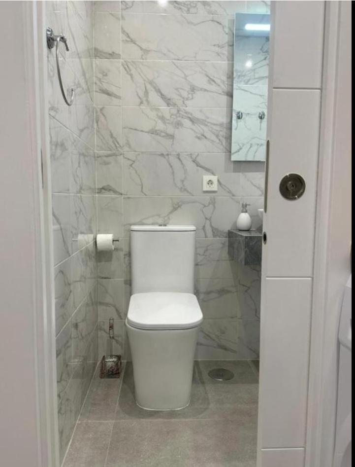 Hermoso Piso A 5 Minutos De La Estacion De Bus Y Tren Maria Zambrano Malaga Luaran gambar